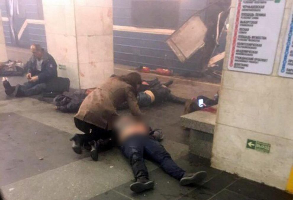 Russia – Esplode ordigno nella metro di San Pietroburgo: 9 morti e almeno 39 feriti