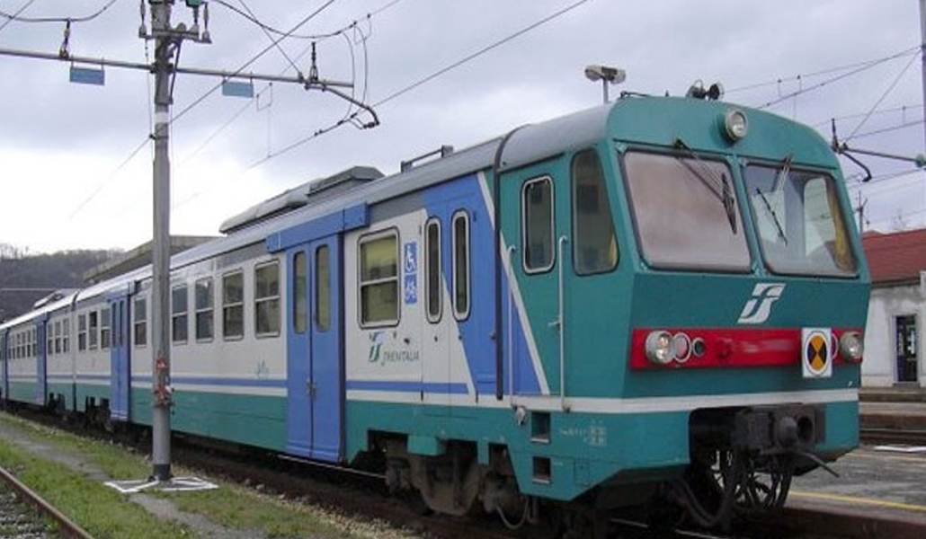 Si masturba davanti a ragazza sul treno Rieti-Terni: multa di 10mila euro